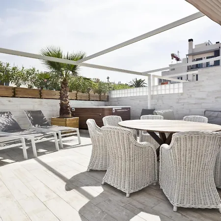 Appartement Spaces Mediterranean 4 Bedroom, 4 Bathroom, Huge Terrace, Jacuzzi- Sleeps 9 *