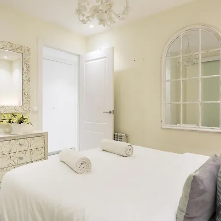 Spaces Mediterranean 4 Bedroom Σίτζες